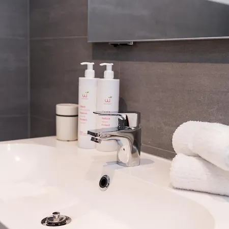 Ancient Port By Wonderful Italy - Opal 제노바